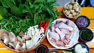 Nguyên liệu nấu lẩu gà lá é