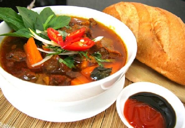 Bò Kho Bánh Mì – Bí Quyết Nước Dùng Ngon Khó Cưỡng