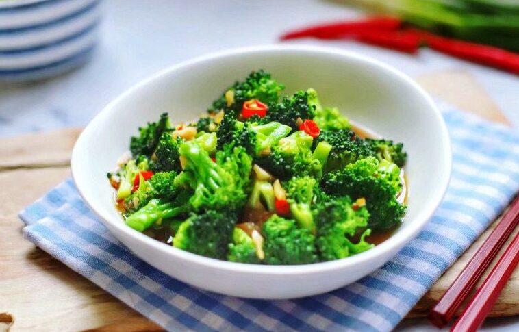 Súp Lơ Xanh Xào Tỏi